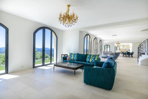 10 chambres Villa à Cabris, France No. 67233 8