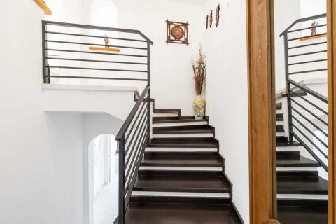 3 bedrooms House in Tala, Cyprus No. 29266 16