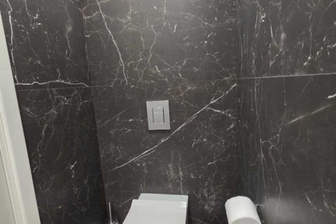 3 bedrooms Apartment in Germasogeia, Cyprus No. 103524 6