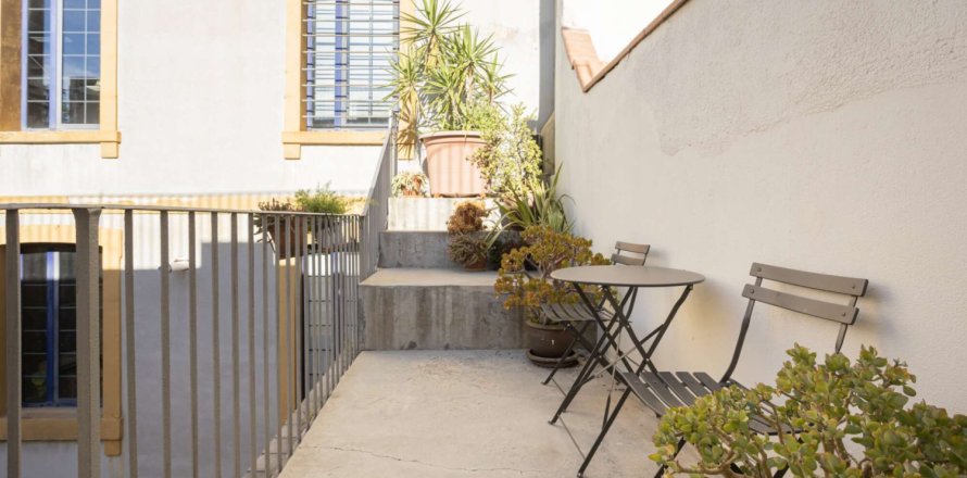 2 bedrooms Apartment in Barcelona, Spain No. 113689