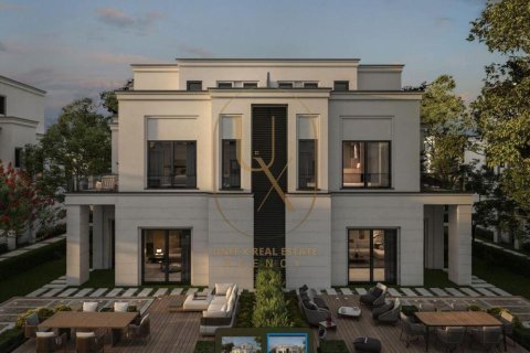 4 bedrooms Townhouse in Sheikh Zayed Compounds, Egypt No. 38165