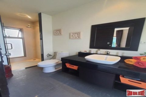 4 dormitorios Villa en Nai Harn Beach, Thailand No. 96417 5