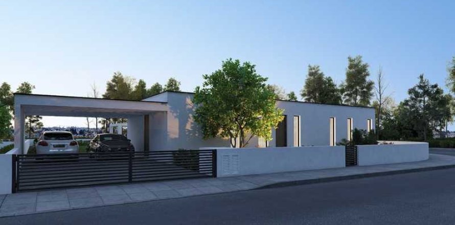 3 bedrooms House in Pervolia, Cyprus No. 76544