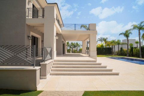 6 bedrooms Villa in Tan Xuan, Vietnam No. 83969 19