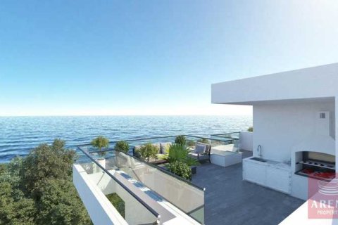 2 bedrooms Apartment in Larnaca, Cyprus No. 79943 1