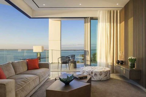 3 bedrooms Apartment in Limassol, Cyprus No. 84493 4