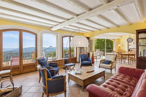 5 bedrooms House in Cabris, France No. 100247 4