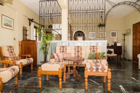 Дом с 14 комнатами в Керкира, Греция №55752 5