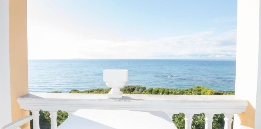 Дом с 14 комнатами в Керкира, Греция №55752