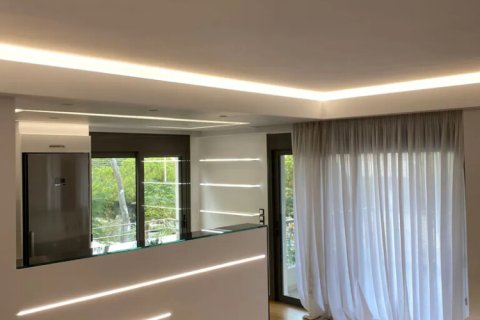 3 bedrooms Apartment in Voula, Greece No. 117774 3