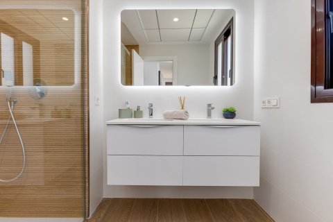 3 bedrooms Apartment in Long Dinh, Vietnam No. 84881 7