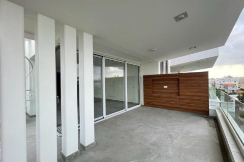 4 rooms Apartment in Nicosia, Cyprus No. 107037 4