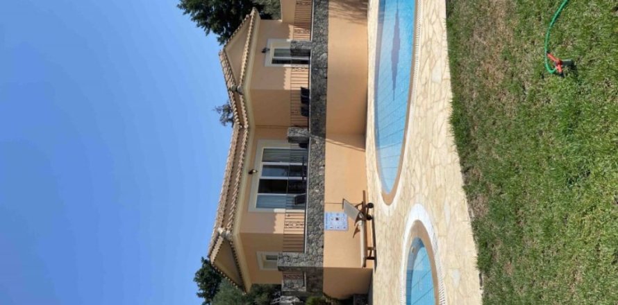 2 bedrooms Villa in Corfu, Greece No. 79992