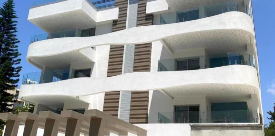 3 dormitorios Apartment en Limassol, Cyprus No. 106353
