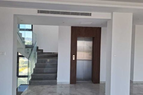 Вилла с 4 спальнями в Пареклисия, Кипр №74124 11