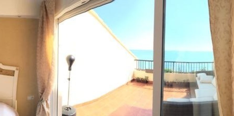 4 bedrooms Penthouse in Alboraya, Spain No. 125474