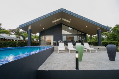 Вилла с 3 спальнями в Хуа Хин, Таиланд №996 2