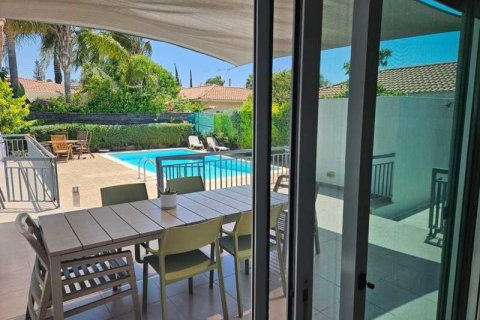 3 bedrooms House in Erimi, Cyprus No. 63517 14