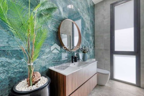 4 dormitorios House en Aradippou, Cyprus No. 29834 7