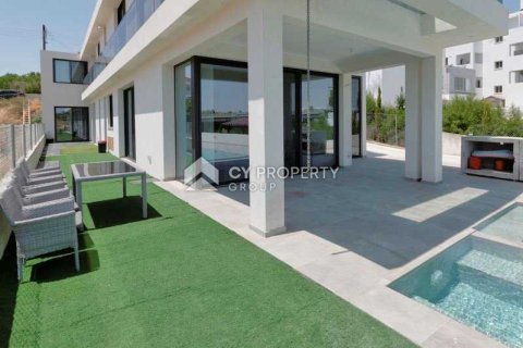 4 dormitorios House en Aradippou, Cyprus No. 29834 6