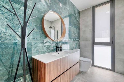 4 dormitorios House en Aradippou, Cyprus No. 29834 9