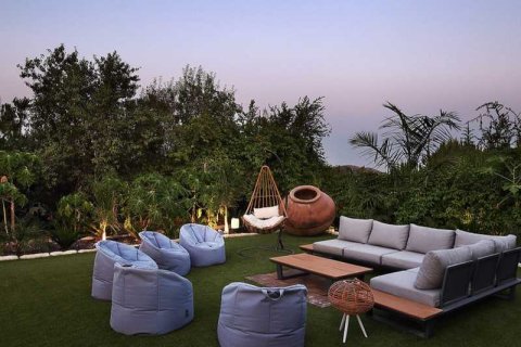 9 bedrooms House in Parekklisia, Cyprus No. 69947 4