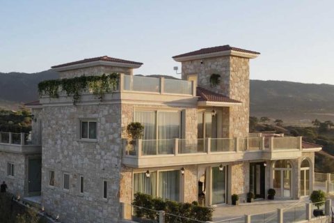 9 bedrooms House in Parekklisia, Cyprus No. 69947 2