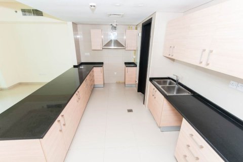 3 bedrooms Apartment in Al Tebin Al Shaabiyya Housing, Vietnam No. 94837 16