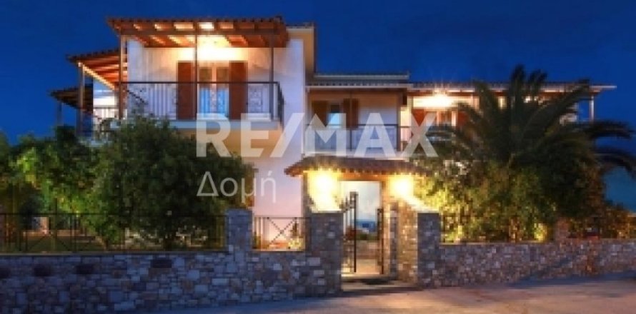 Отель, гостиница с 12 спальнями в Скиатос, Греция №24289