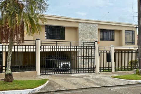 5 chambres House à Panama City, Panama No. 125345