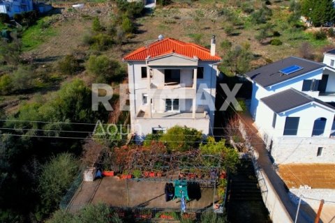 2 bedrooms Building in Volos, Greece No. 79257 3