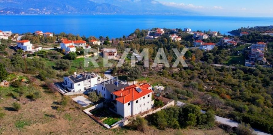 2 bedrooms Building in Volos, Greece No. 79257