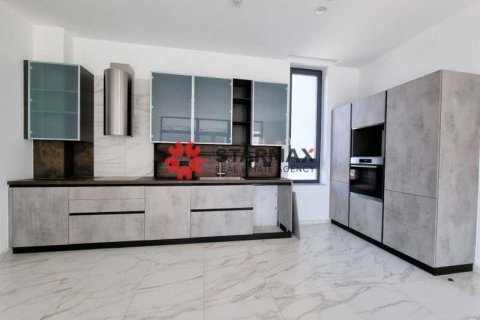 3 bedrooms Apartment in Germasogeia, Cyprus No. 82820 5