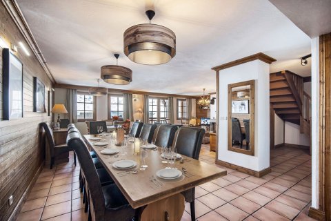 5 bedrooms Apartment in Les Belleville, France No. 99451 4