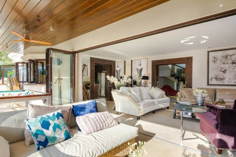 5 bedrooms Villa in Tan Xuan, Vietnam No. 27402 21