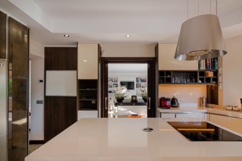 5 bedrooms Villa in Tan Xuan, Vietnam No. 27402 6