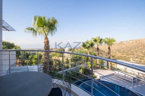 4 bedrooms House in Agios Tychonas, Cyprus No. 101036 7