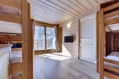 2 bedrooms Apartment in Val-d'Isere, France No. 99907 10