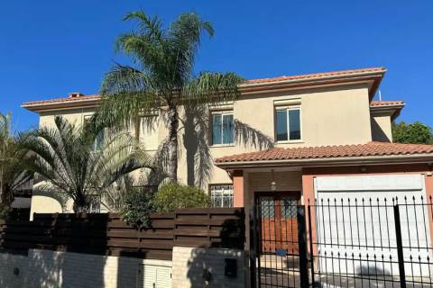 4 dormitorios Villa en Pyrgos, Cyprus No. 76553 1