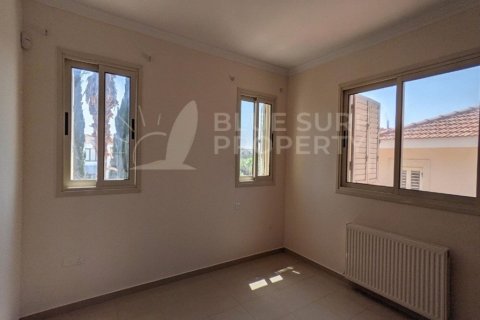 5 bedrooms Villa in Paralimni, Cyprus No. 104857 17