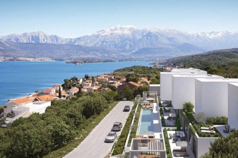 1 bedroom Apartment in Krashichi, Montenegro No. 104688 1