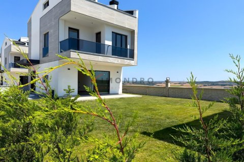 3 bedrooms Villa in Silivri, Turkey No. 129766