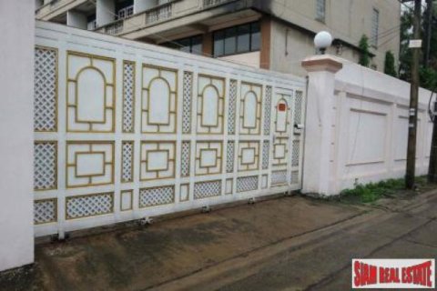 315m² Land in Bangkok, Thailand No. 95757 8