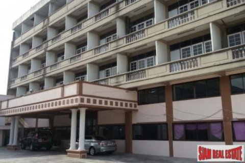 315m² Land in Bangkok, Thailand No. 95757 1