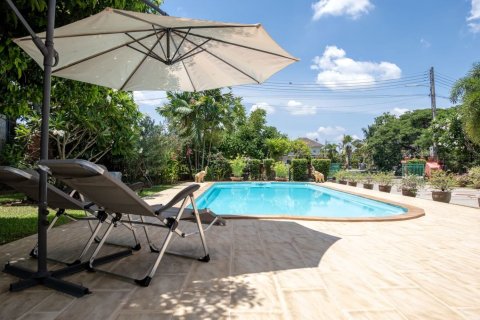 Дом с 4 спальнями в Чиангмай, Таиланд №97754 16