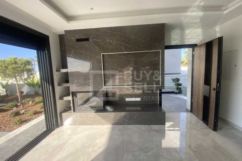 Вилла с 4 спальнями в Пареклисия, Кипр №78368 9