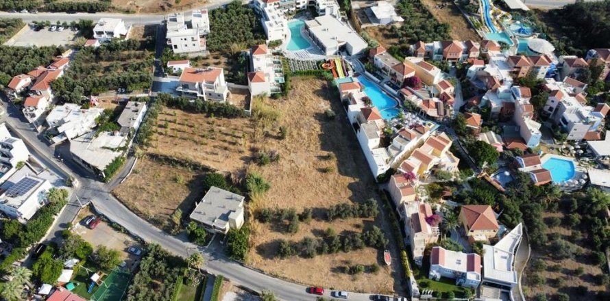 4112m² Land en Platanias, Greece No. 108045