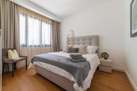 3 bedrooms Apartment in Limassol, Cyprus No. 77377 6