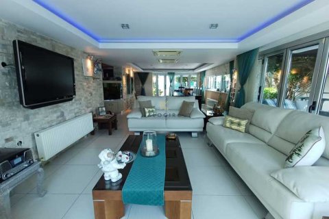 4 bedrooms House in Larnaca, Cyprus No. 46610 11