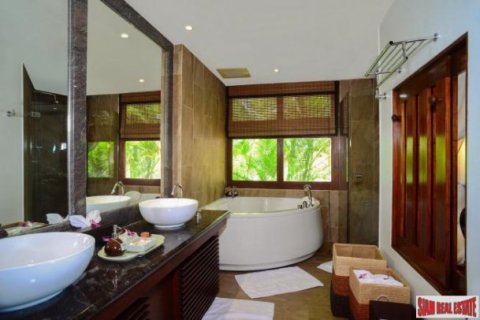 4 bedrooms Villa in Ko Samui, Thailand No. 96254 9